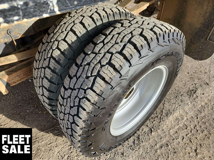 2006-gmc-sierra-3500-image-32