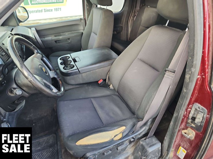 2013-chevrolet-silverado-1500-lt-image-29