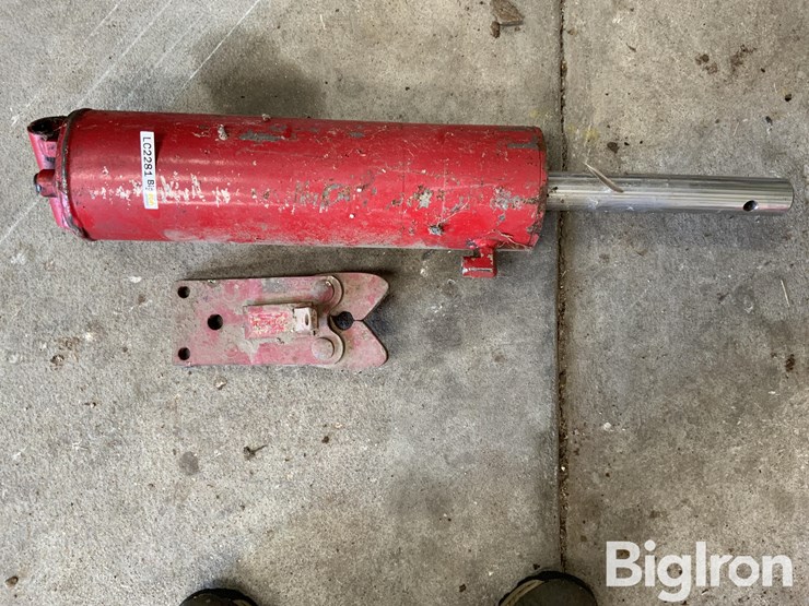 knuse-silage-wagon-cylinder-&-latch-image-10