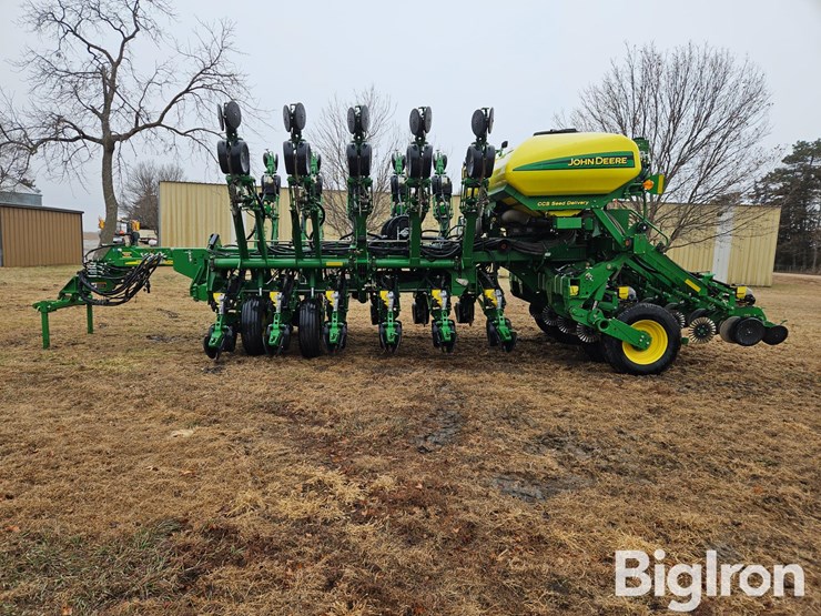 2012-john-deere-1790-ccs-image-8