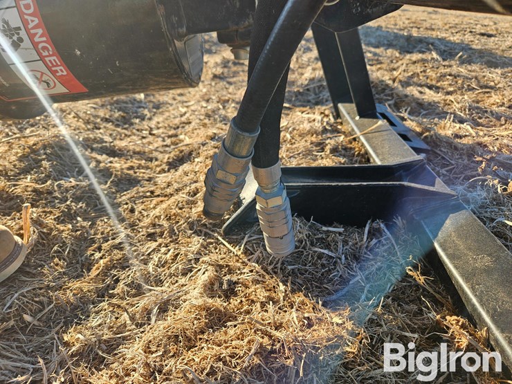 john-deere-12-image-10