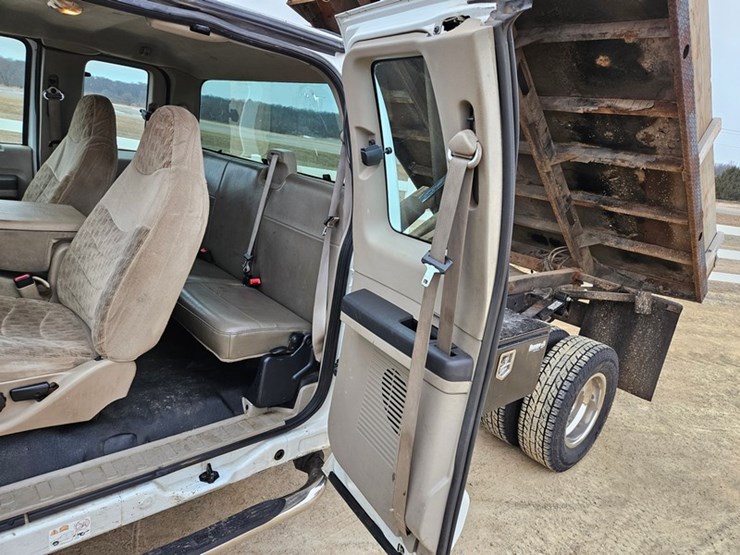 2008-ford-f350-image-23