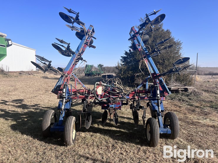 blu-jet-11r30”-pull-type-anhydrous-applicator-image-6