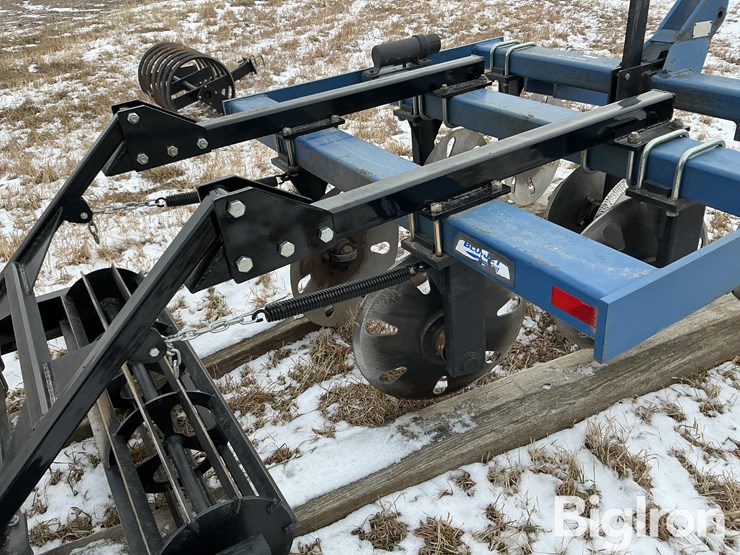 blu-jet-track-closer-image-16