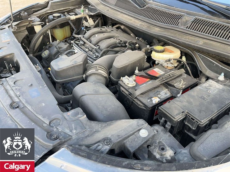 2018-ford-explorer-image-25