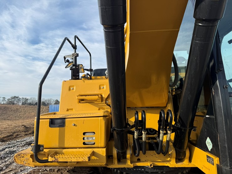 caterpillar-323fl-image-24