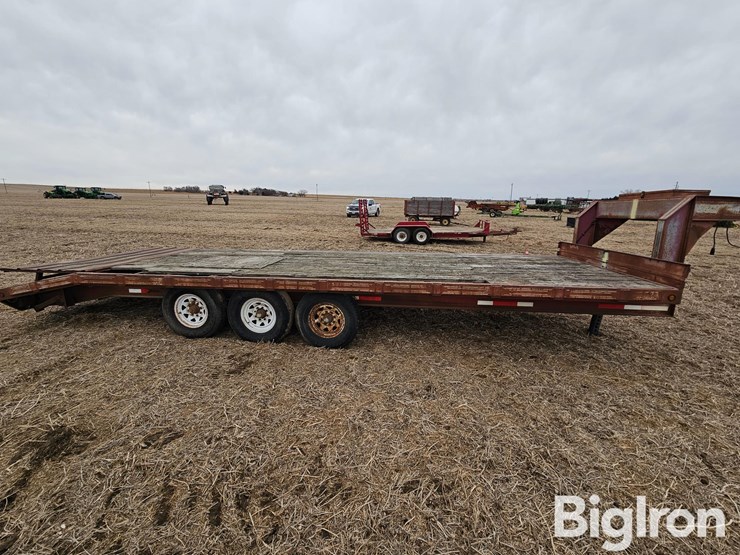 26'-tri/a-gooseneck-flatbed-trailer-image-4