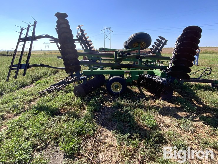 john-deere-630-image-4