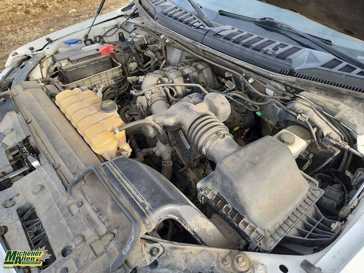 2015-ford-f150-xlt-image-34