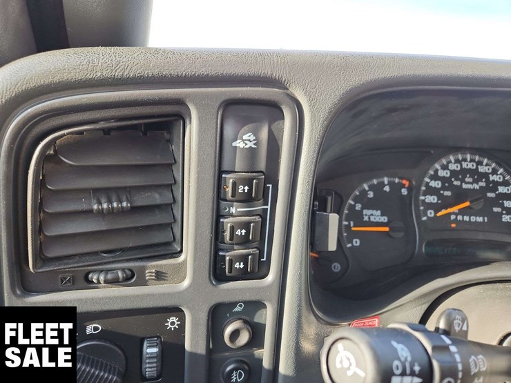 2006-gmc-sierra-3500-image-13