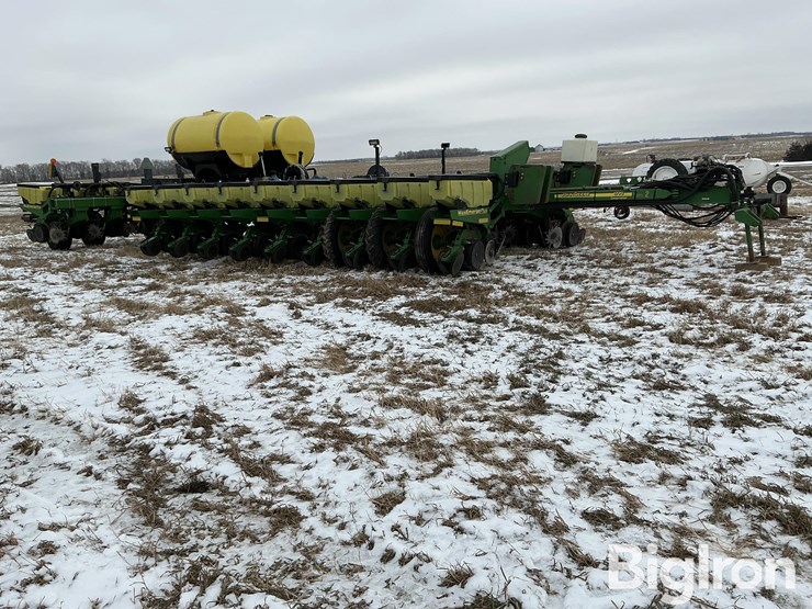 2005-john-deere-1770-image-4