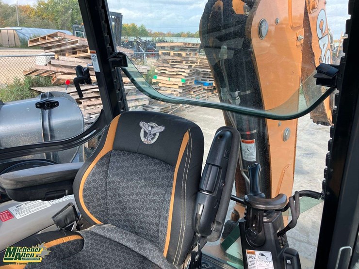 2023-case-580sn-image-18