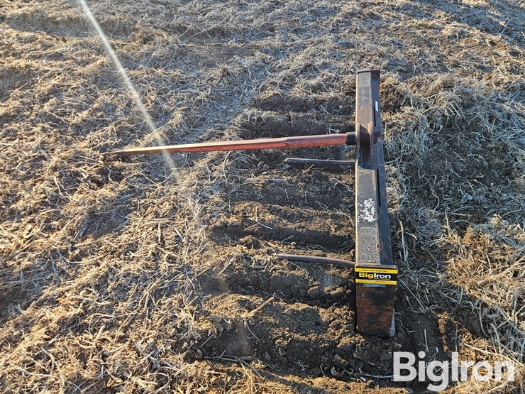 bale-spear-skid-steer-attachment-image-8