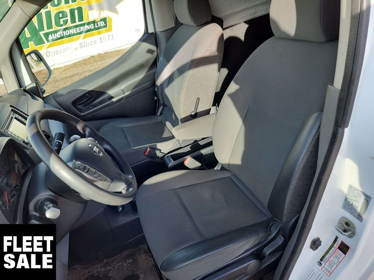 2018-nissan-nv200-image-24