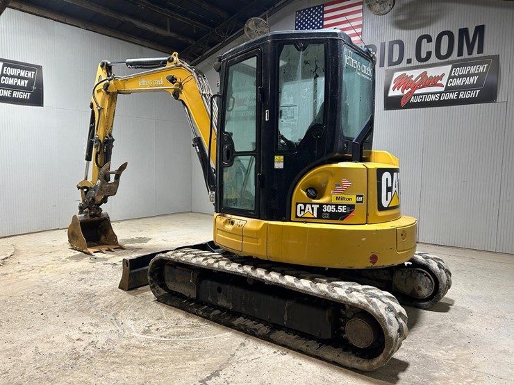 2016-caterpillar-305.5e2-image-2