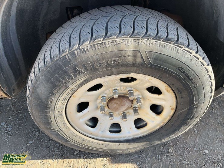 2014-gmc-sierra-3500hd-image-11