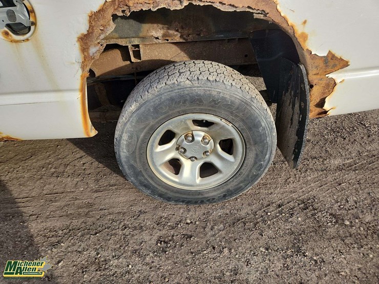 2004-dodge-ram-1500-image-13