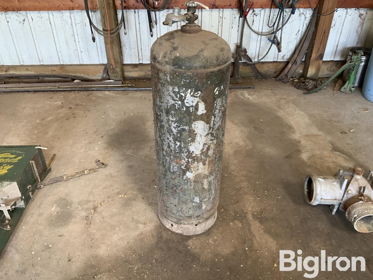 propane-cylinder-image-2