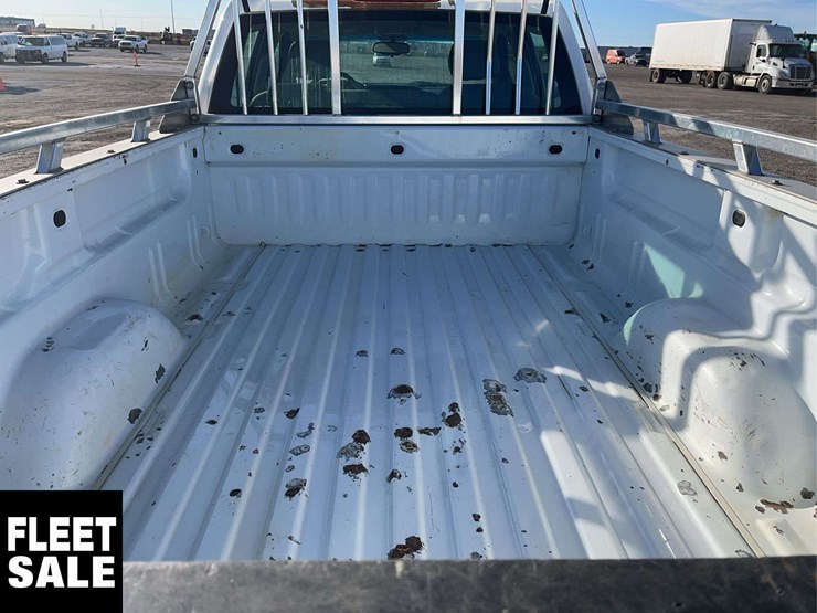 2013-gmc-sierra-2500hd-image-16