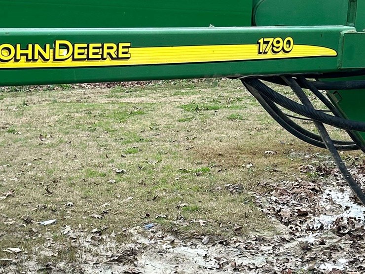 john-deere-1790-image-13