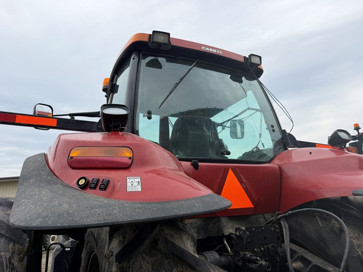 case-ih-235-image-19