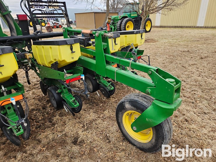 2005-john-deere-1720-image-18