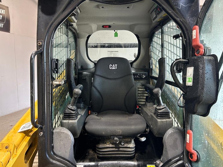 2020-caterpillar-259d3-image-20