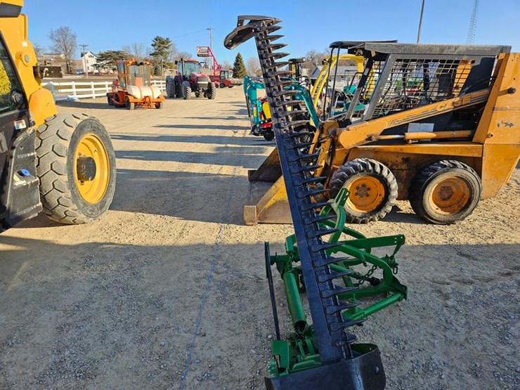 john-deere-350-image-16