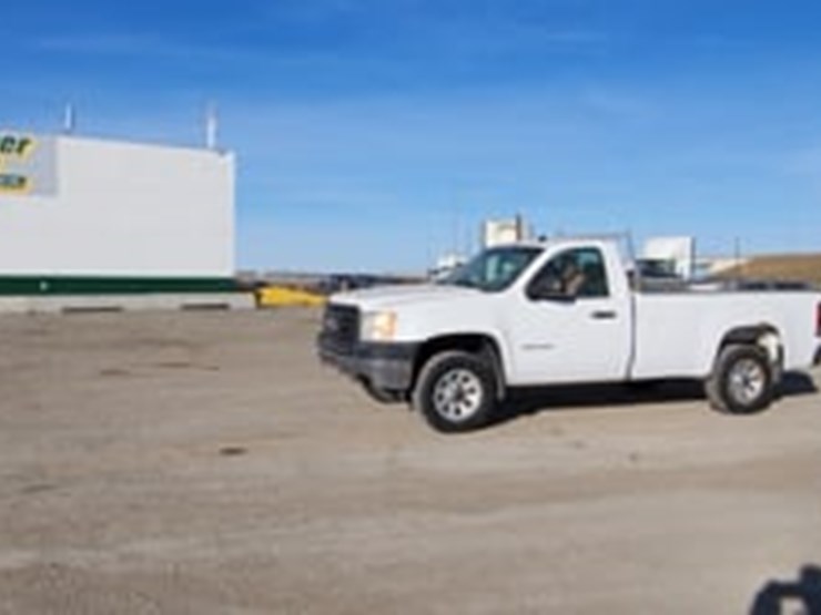 2010-gmc-sierra-1500-image-6