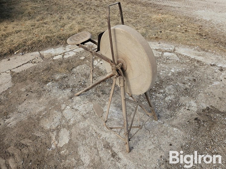 antique-grinding-stone-pedal-wheel-w/seat-image-3