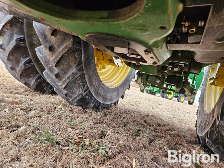 2009-john-deere-8230-image-10