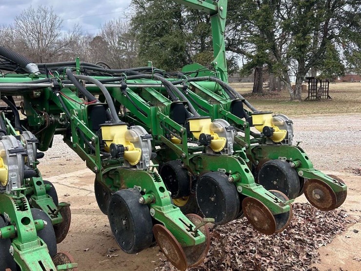 john-deere-1790-image-12