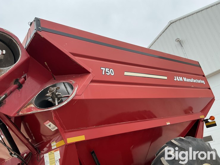 2010-j&m-750-image-18