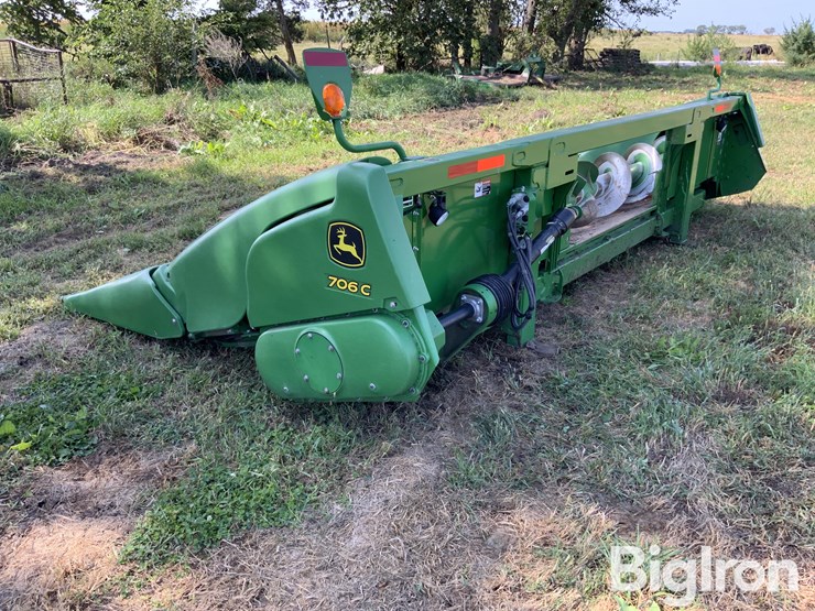 2020-john-deere-706c-image-7