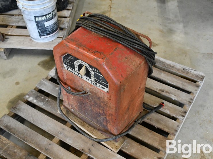 lincoln-ac-225-s-arc-welder-image-1
