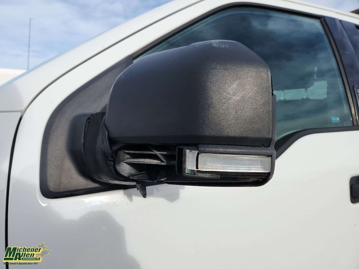 2015-ford-f150-xlt-image-36