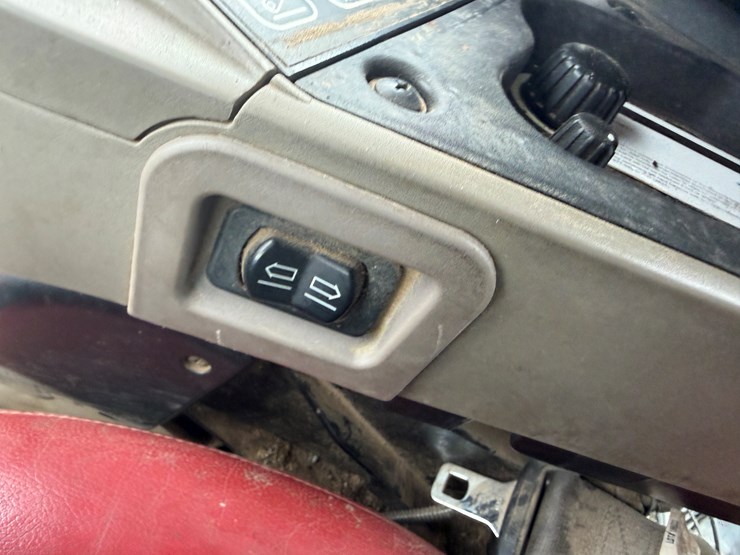 case-ih-235-image-73