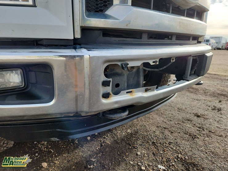 2015-ford-f150-xlt-image-37