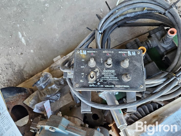 sprayer-valve-control-monitor,-roller-pump-&-fertilizer-parts-image-9