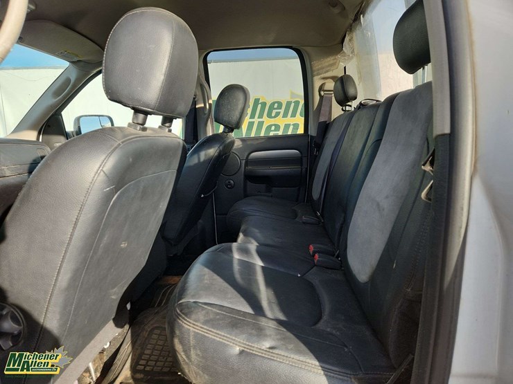 2004-dodge-ram-1500-image-24