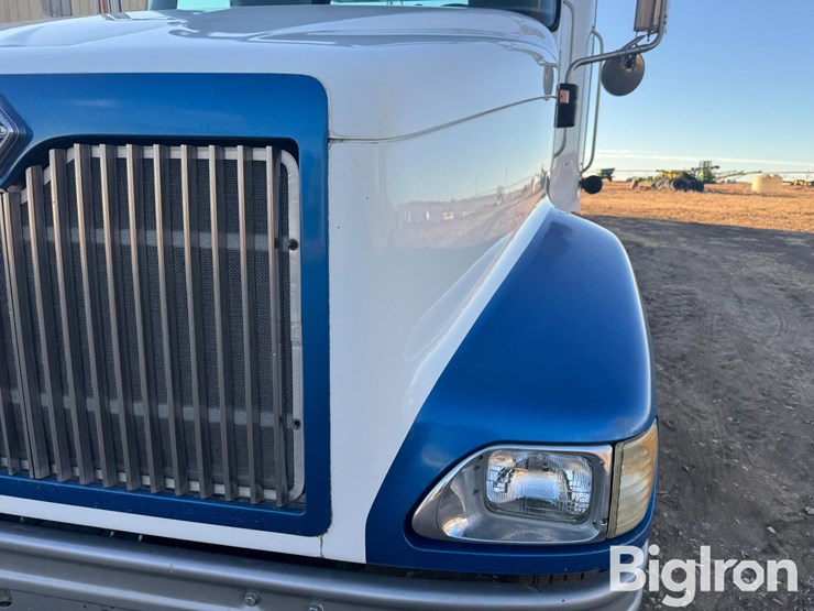 2006-international-9400i-t/a-truck-tractor-image-10