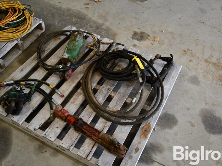 pallet-of-farm-support-image-3