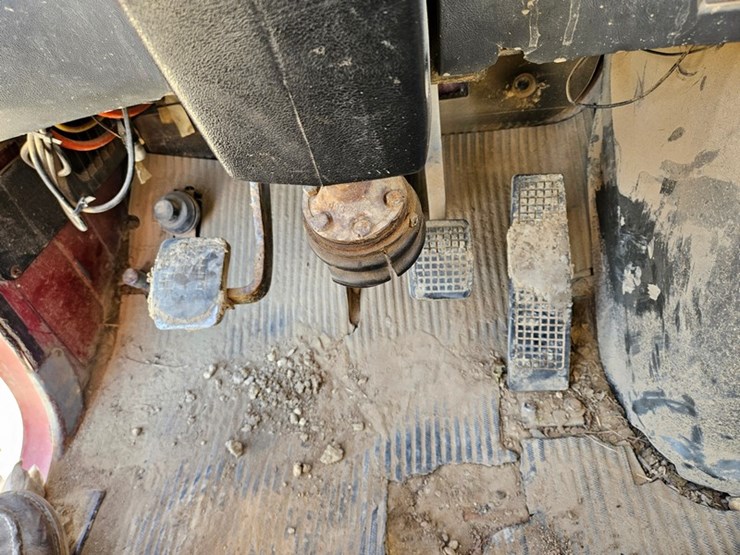 1989-ford-l9000-image-37