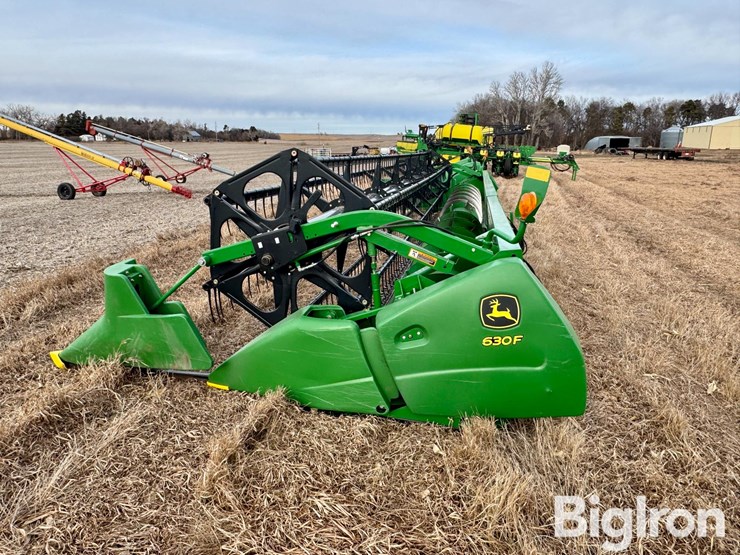 2014-john-deere-630f-image-8