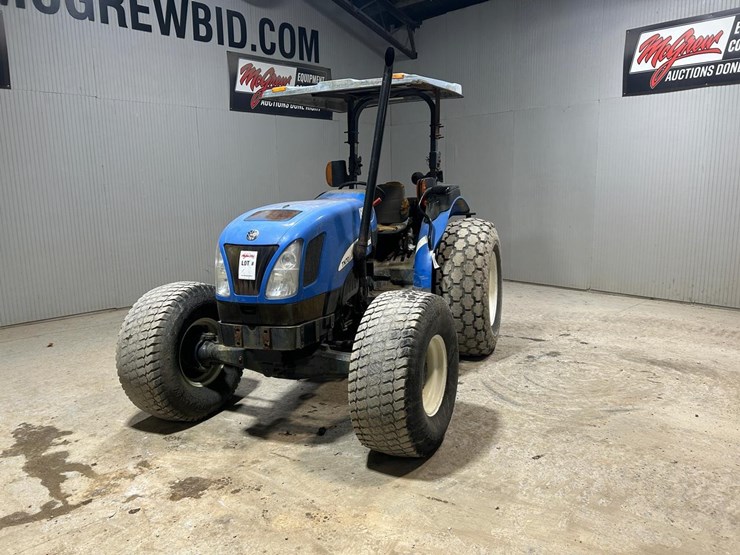 new-holland-tn70-image-8