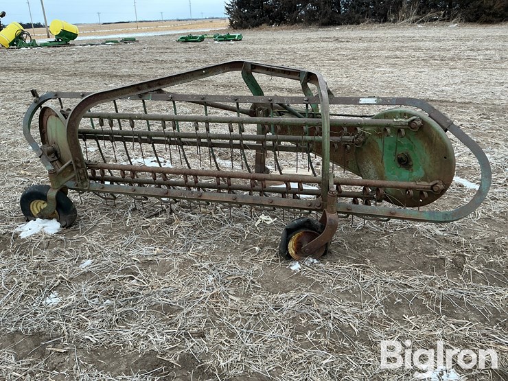 john-deere-350-image-6