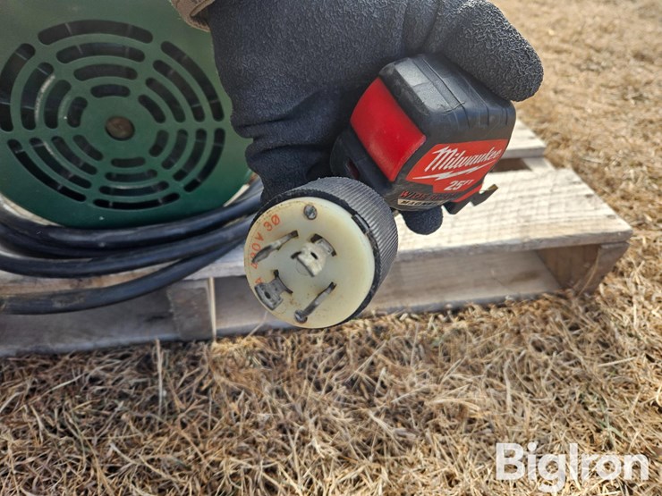 dayton-7.5-hp-3-phase-electric-motor-image-9