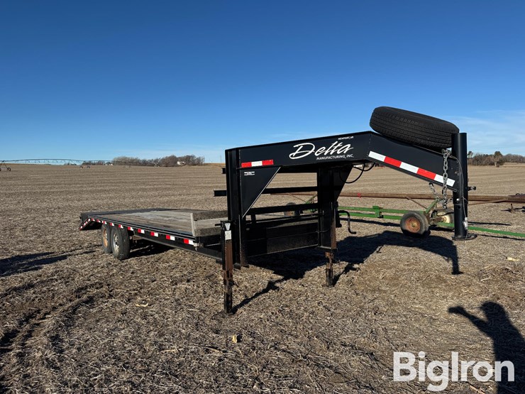 2011-delta-t/a-gooseneck-flatbed-trailer-image-3