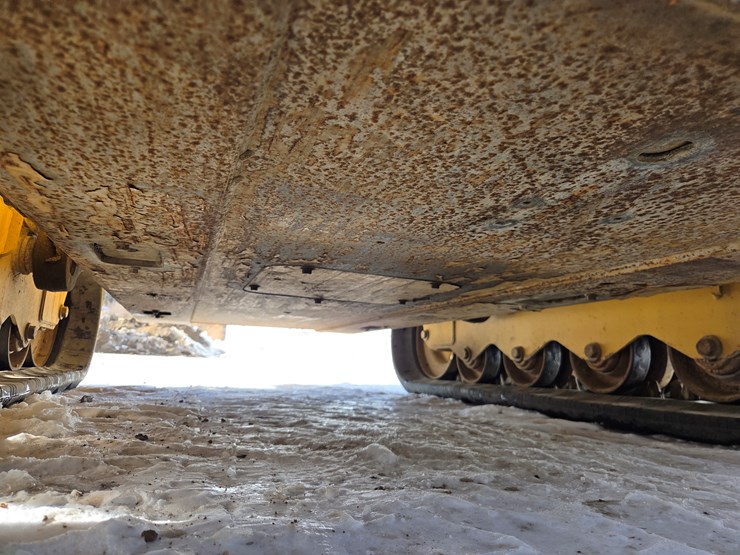 2021-caterpillar-299d3-image-35