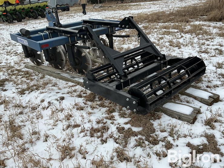 blu-jet-track-closer-image-7